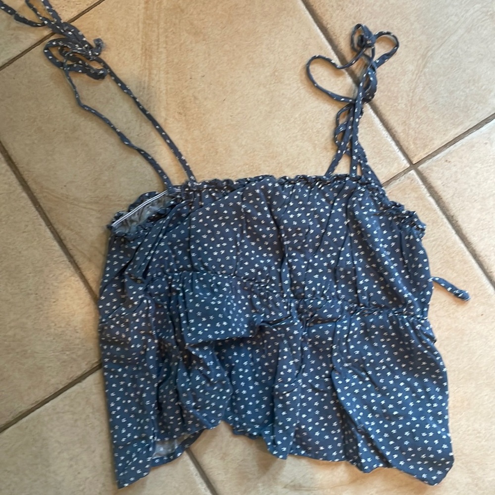 Cute flowy top